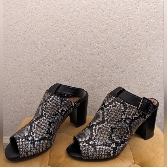 Vionic Kaia Snake Animal print leather stacked heels - Picture 8 of 8